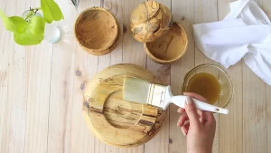 آموزش روغن زدن ظروف چوبی